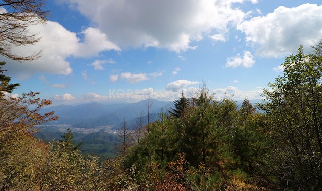 三ツ峠山 登山道 鉄塔～木無山