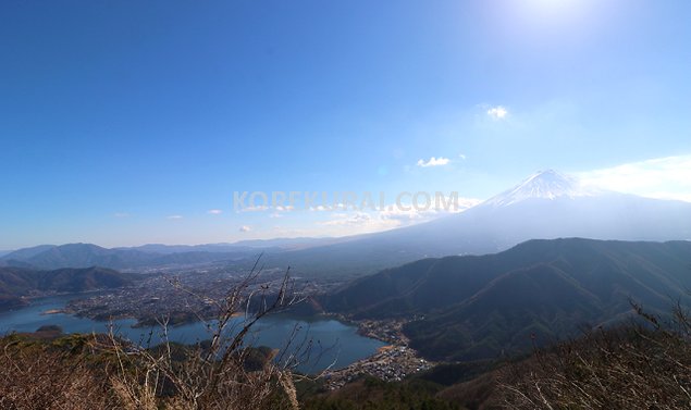 毛無山頂上付近 富士山・河口湖