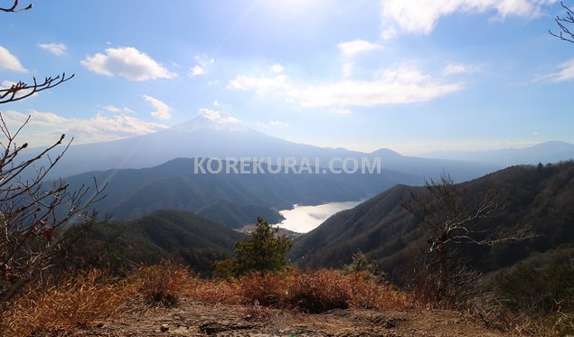 四ヶ岳 富士山と西湖