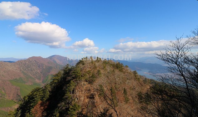 十二ヶ岳までの岩登り 景色